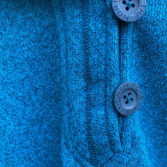 The North Face Crescent Sunshine Sweater Hoodie - Picture 3 of 7